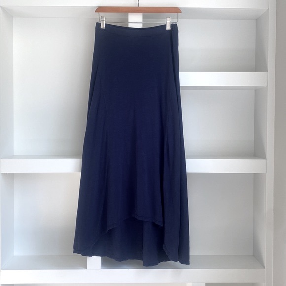 Sundry Dresses & Skirts - Sundry Maxi Skirt in Navy blue